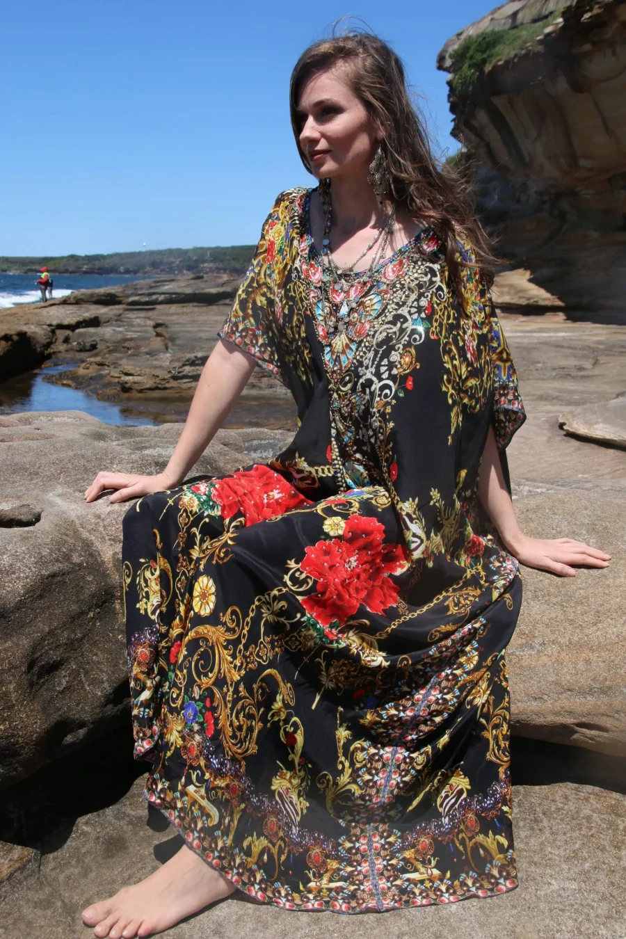 Raisin black round neck long kaftan