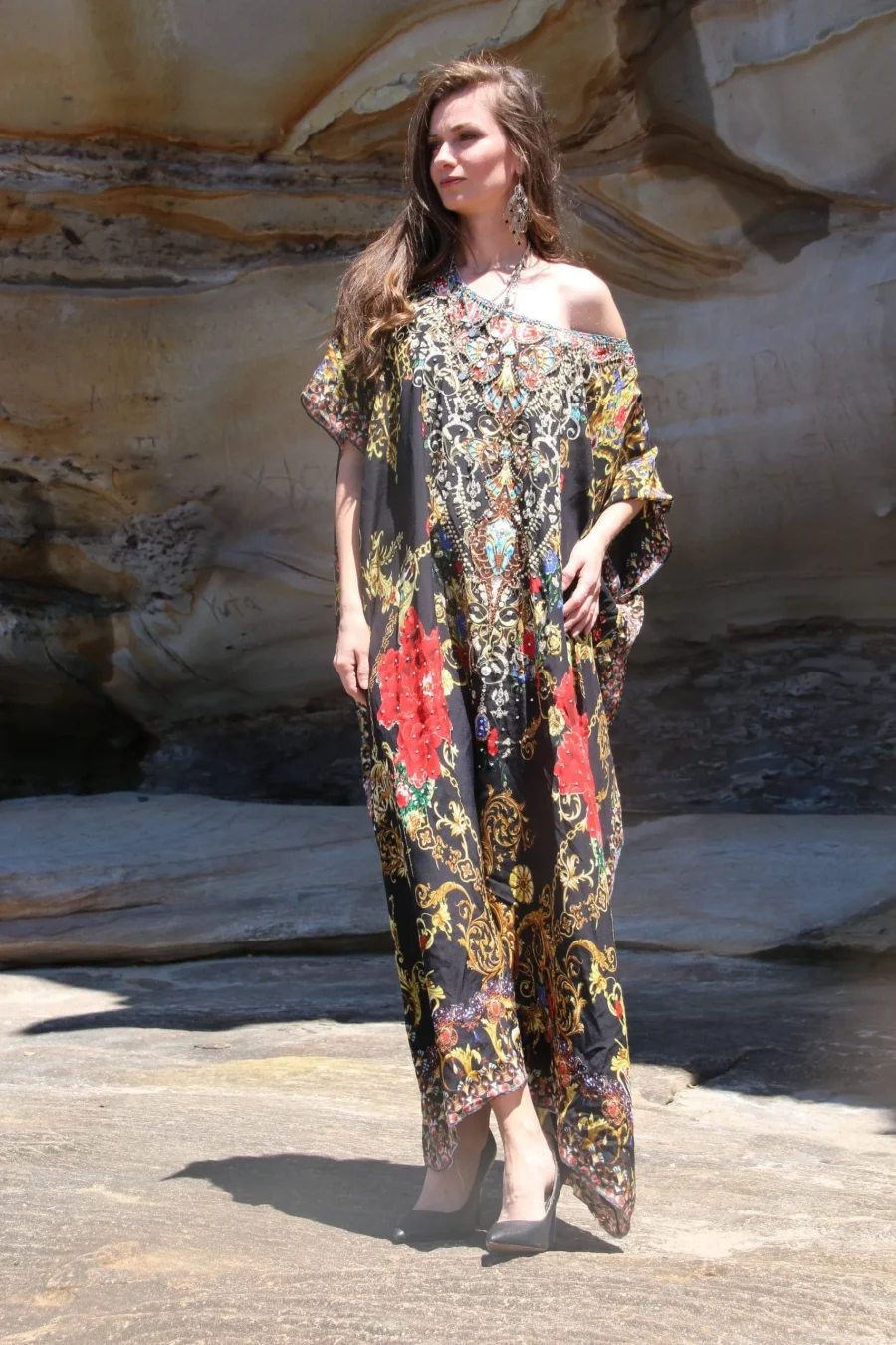 Raisin black round neck long kaftan