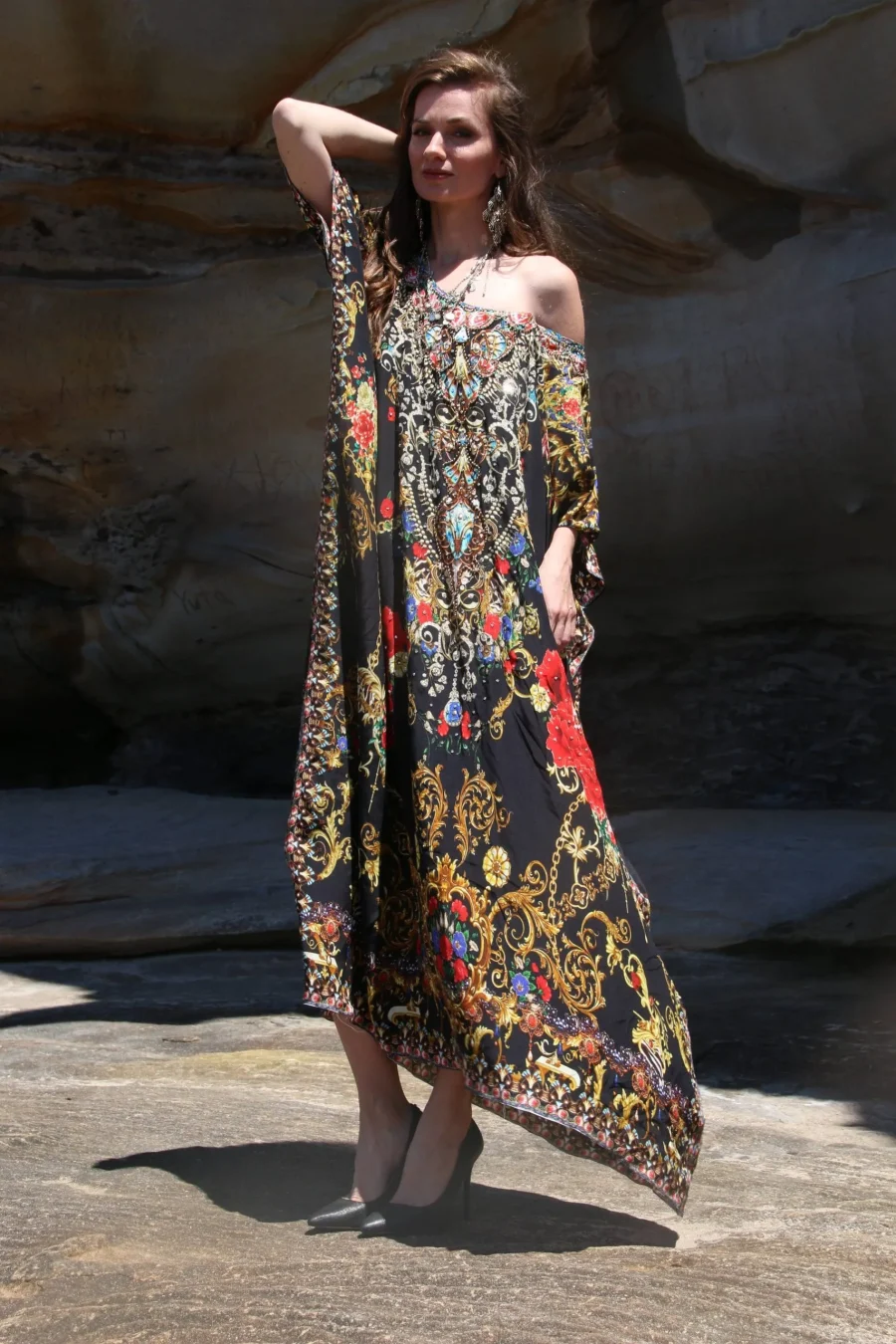 Raisin black round neck long kaftan