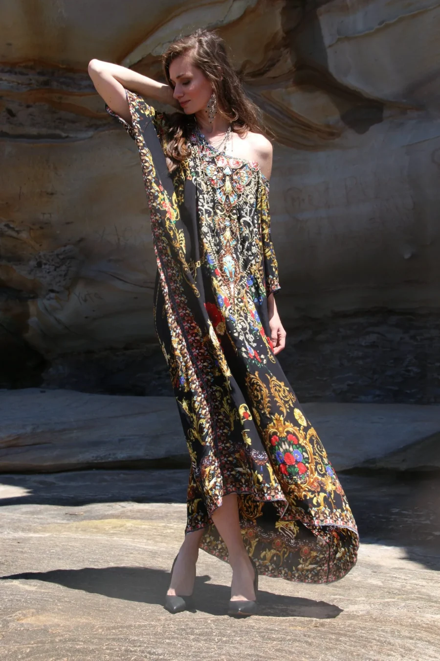 Raisin black round neck long kaftan